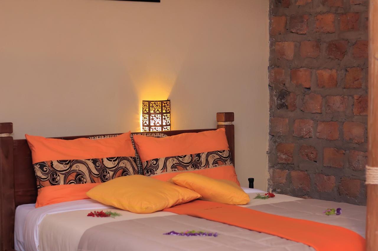 Lake Mulehe Gorilla Lodge Kisoro Exterior photo